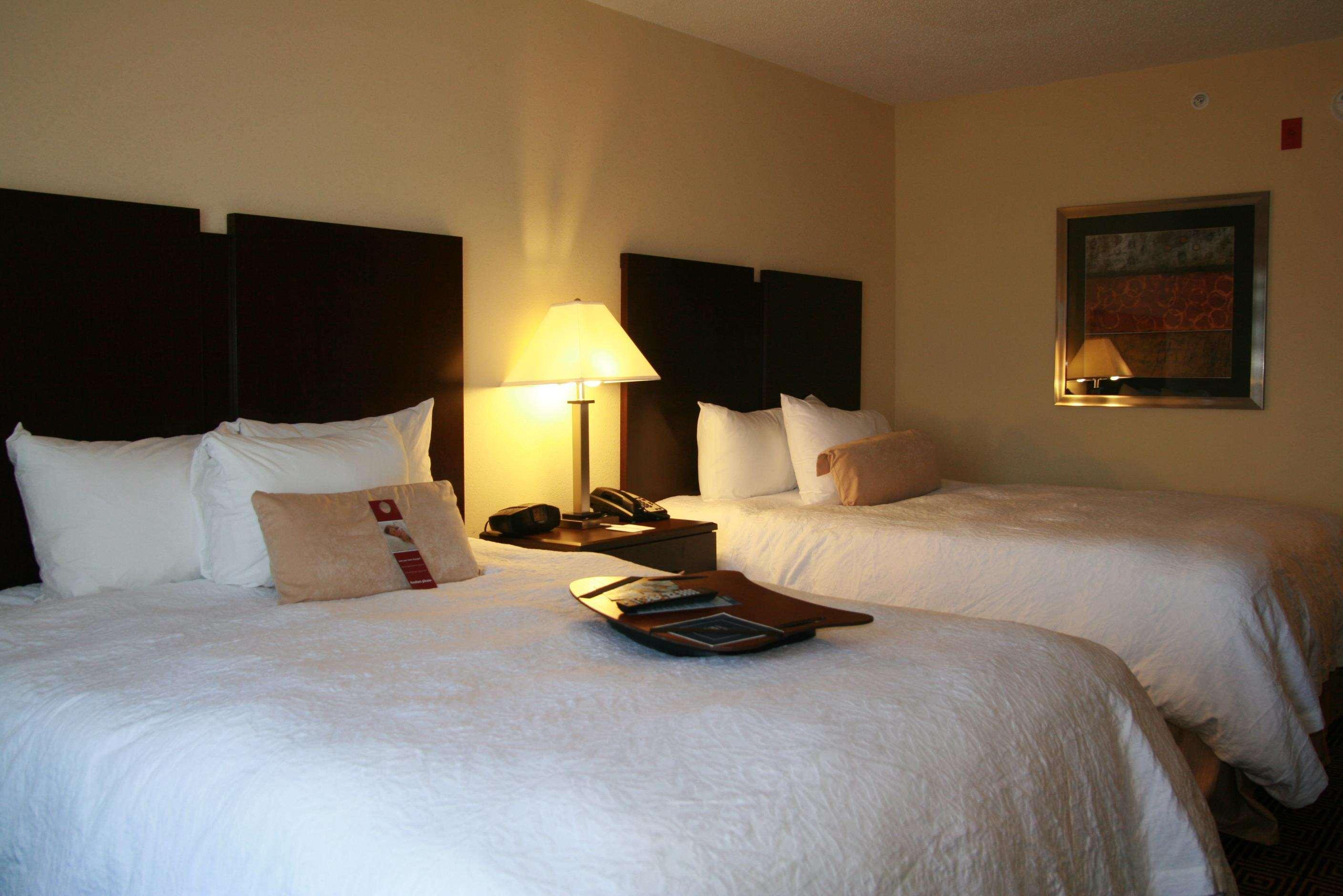 Hampton Inn & Suites Orlando-John Young Parkway/South Park Стая снимка
